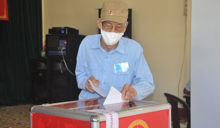 Đến 19 giờ tối 23.5 Quảng Nam có 99,92% cử tri hoàn thành nghĩa vụ bầu cử