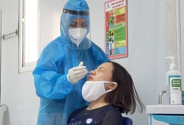 Trưa 24/5, Việt Nam ghi nhận thêm 33 ca mắc mới COVID-19