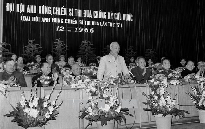 Tư tưởng Hồ Chí Minh về thi đua yêu nước