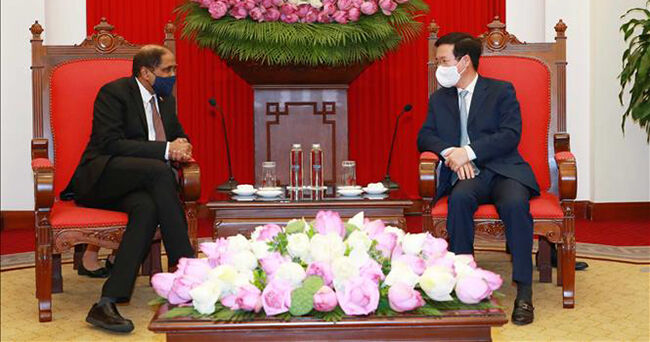 Thường trực Ban Bí thư tiếp Đại sứ Singapore tại Việt Nam