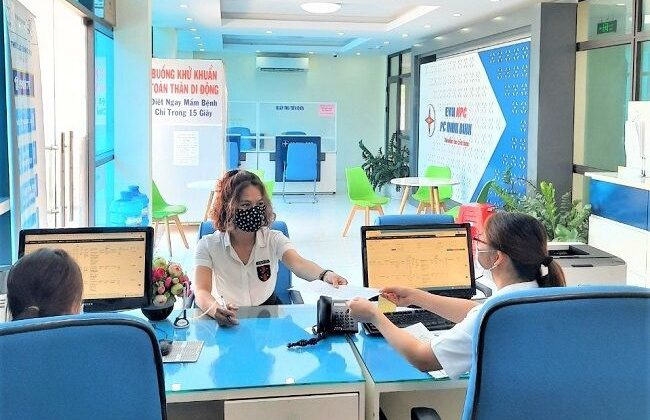 PC Ninh Bình chủ động với các giải pháp xử lý hóa đơn tiền điện tăng cao đối với khách hàng sử dụng điện