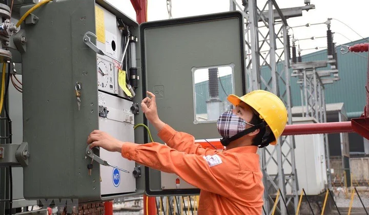 Chính phủ ra nghị quyết giảm giá điện, tiền điện đợt 3