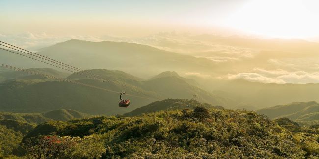 Cáp treo Fansipan và những khát vọng thanh xuân