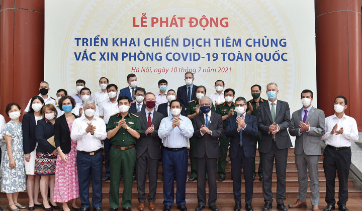 Toàn văn phát biểu của Thủ tướng tại lễ phát động chiến dịch tiêm chủng vacccine phòng chống COVID-19 trên toàn quốc