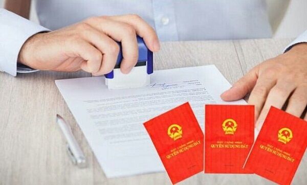Lợi thế của đất có sổ đỏ và quyền của người đứng tên sổ đỏ