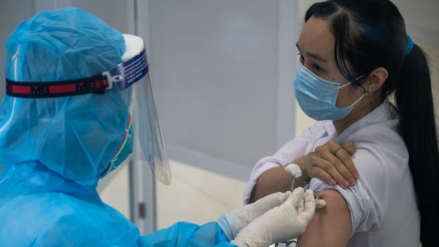 Lào Cai:  Đặt mục tiêu đến 4/2022 đạt 95% người dân được tiêm đủ mũi vaccine phòng Covid-19