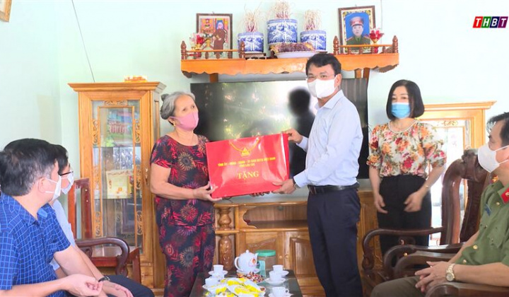 Lào Cai: Bí thư Tỉnh ủy thăm, tặng quà thương binh và gia đình liệt sĩ tại huyện Bảo Thắng