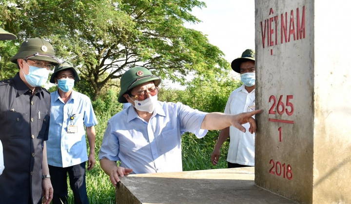 Hết lòng, hết sức vì đất nước, vì nhân dân