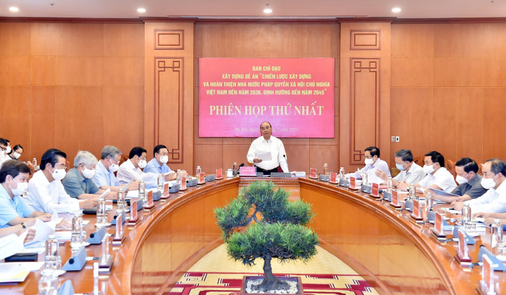 Xây dựng Nhà nước pháp quyền XHCN: 'Cái lớn là phục vụ nhân dân'