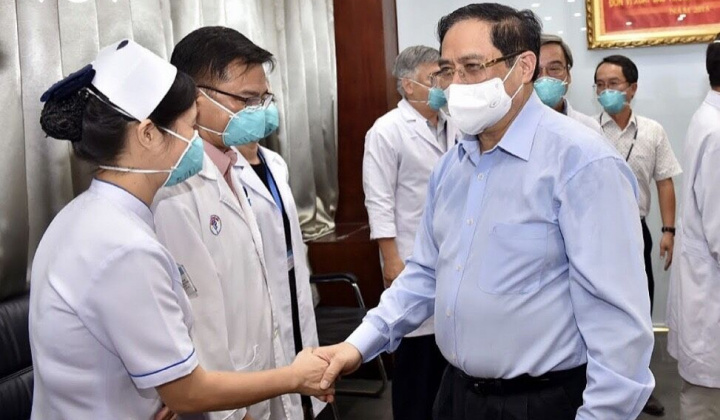 Cả nước đồng lòng, chung sức chống "giặc Covid-19"