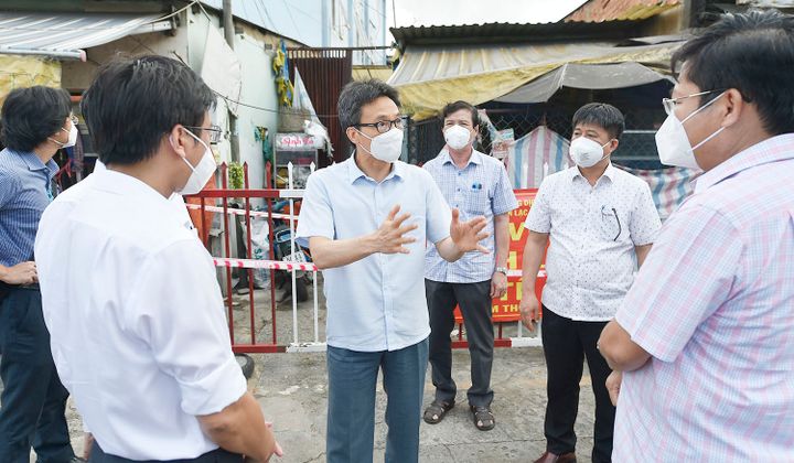 Phó Thủ tướng Vũ Đức Đam kêu gọi: Dành vaccine phòng COVID-19 cho TPHCM