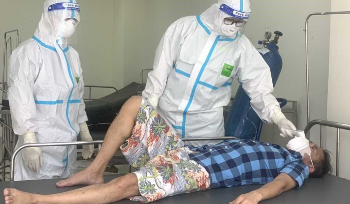 Những "chiến sĩ áo trắng" Quảng Ninh xung phong vào tâm dịch