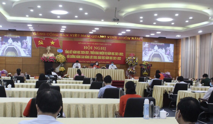 Lào Cai: Biểu dương thành tích của ngành giáo dục trong năm học 2020 - 2021