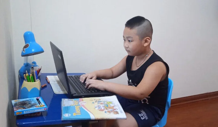 Bộ GD-ĐT chỉ đạo việc dạy trực tuyến cho học sinh lớp 1, lớp 2