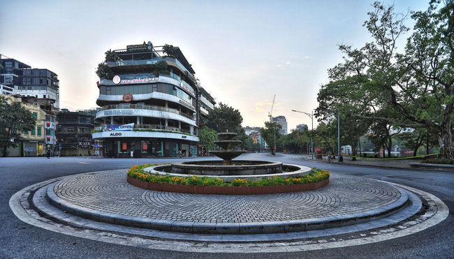 Hà Nội tiếp tục giãn cách toàn xã hội đến ngày 23/8