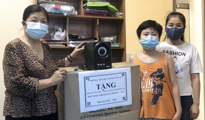 Hà Nội: Đã có hàng nghìn thiết bị ủng hộ chương trình ''Máy tính cho em'' trong tuần đầu năm học 2021-2022