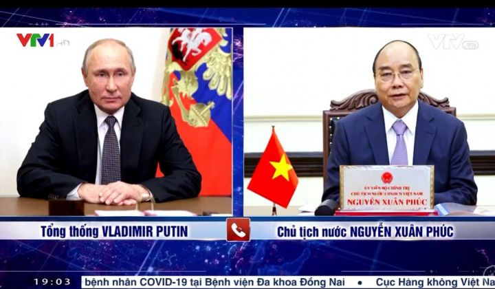 Chủ tịch nước Nguyễn Xuân Phúc điện đàm với Tổng thống Nga Vladimir Putin