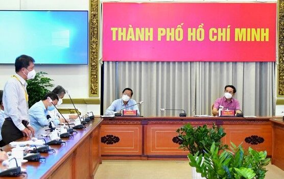 TP Hồ Chí Minh “không thể không mở cửa”