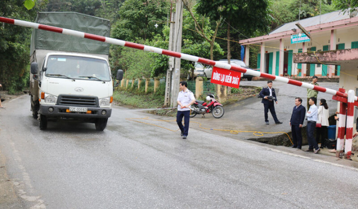 Lào Cai: Áp dụng biện pháp giám sát, cách ly, phòng, chống Covid-19 trước tình hình mới