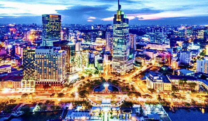 Việt Nam đang đi đúng hướng với việc đẩy nhanh chiến dịch tiêm chủng đại trà