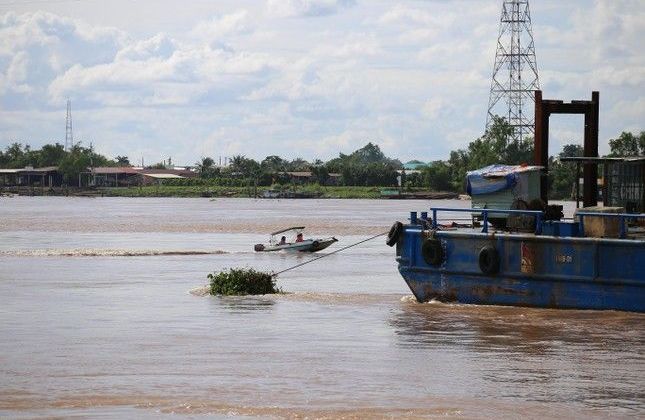 Tích cực tìm kiếm nạn nhân mất tích vụ sập sàn thi công cầu Mỹ Thuận 2