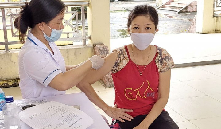Nam Định: Huyện Vụ Bản làm tốt công tác tiêm vắc xin phòng covid-19 cho nhân dân