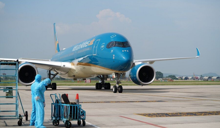 Cục Hàng không kiến nghị hạn chế chuyến bay trọn gói về Nội Bài, Tân Sơn Nhất