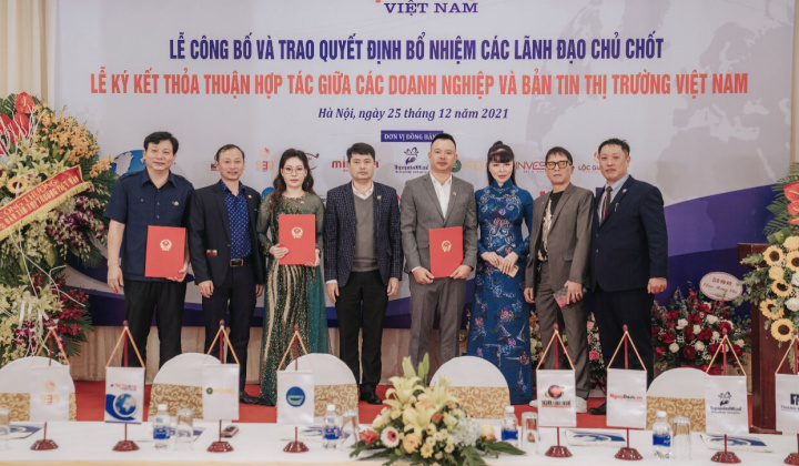 Bản tin Thị trường Việt Nam: Lễ trao Quyết định bổ nhiệm, ký kết thỏa thuận hợp tác thành công tốt đẹp