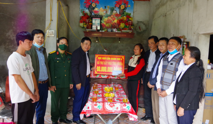 Cục Hậu Cần Quân khu 4: Hỗ trợ xây dựng Nhà tình nghĩa và thăm hỏi, tặng quà Tết tại Diễn Châu