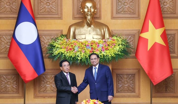 Đẩy mạnh kết nối kinh tế Việt Nam-Lào, giúp Lào có kết nối ra biển