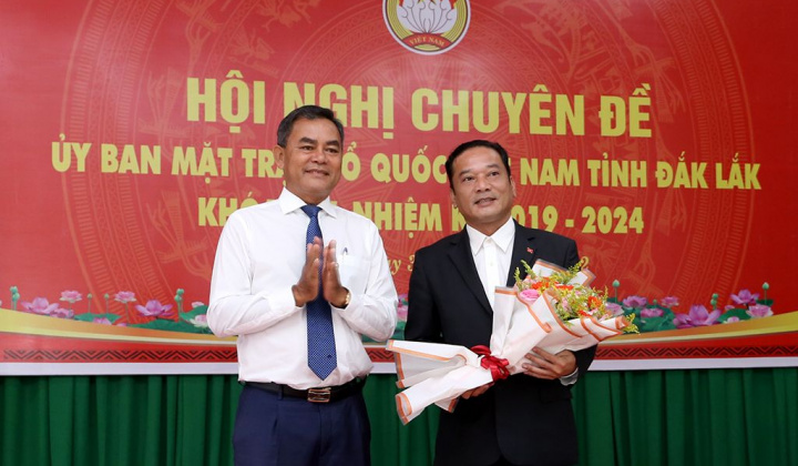 Đắk Lắk: Phó Chủ tịch UBND tỉnh được bầu làm Chủ tịch Ủy ban MTTQ Việt Nam tỉnh