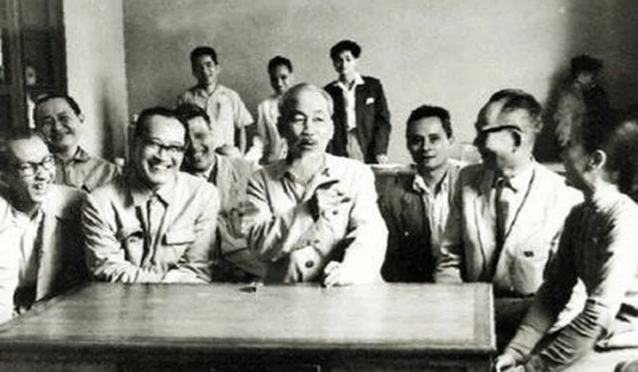 Phát huy vai trò của trí thức Việt Nam ở nước ngoài theo tư tưởng Hồ Chí Minh