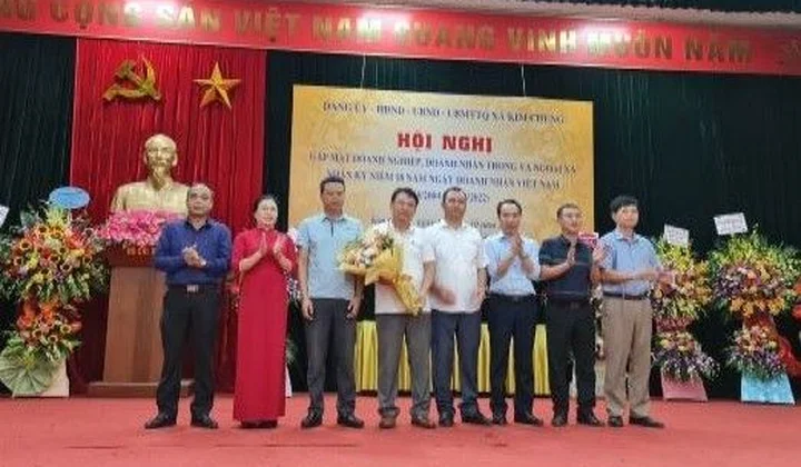 Kim Chung - Đông Anh: Gặp mặt doanh nghiệp, doanh nhân tiêu biểu năm 2022