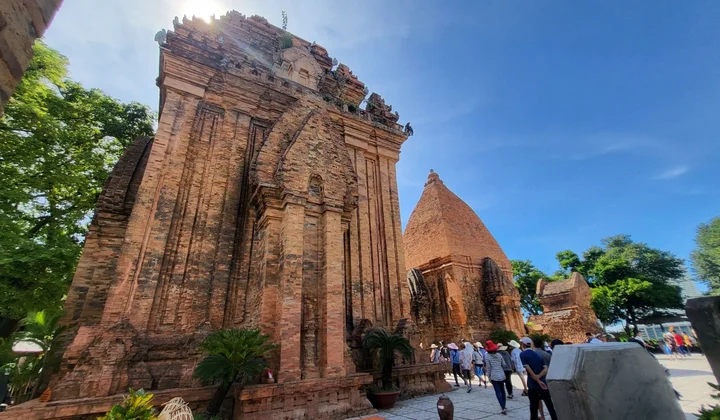 Tháp bà Ponagar