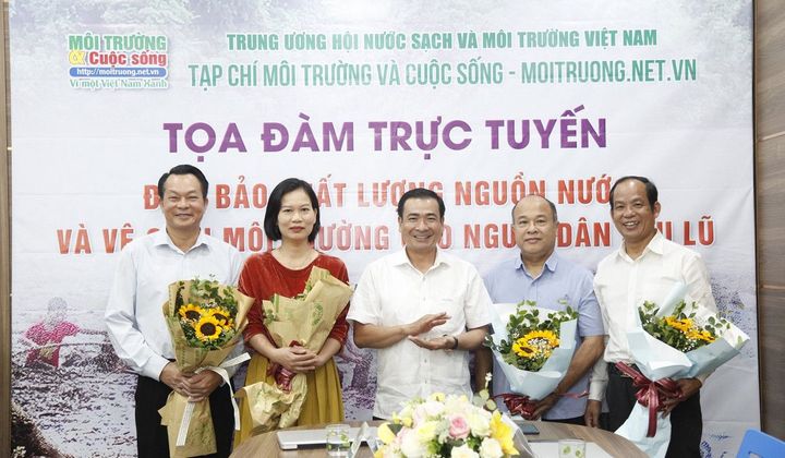 Tọa đàm trực tuyến: “Đảm bảo chất lượng nguồn nước và vệ sinh môi trường cho người dân sau lũ”