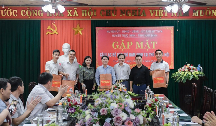 CLB Báo chí Nam Định tại Hà Nội cùng Trực Ninh kết nối tình quê hương