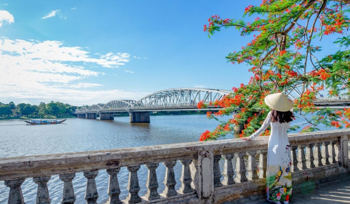 Tổ chức không gian cho các chức năng mang tính đặc thù của Thừa Thiên Huế