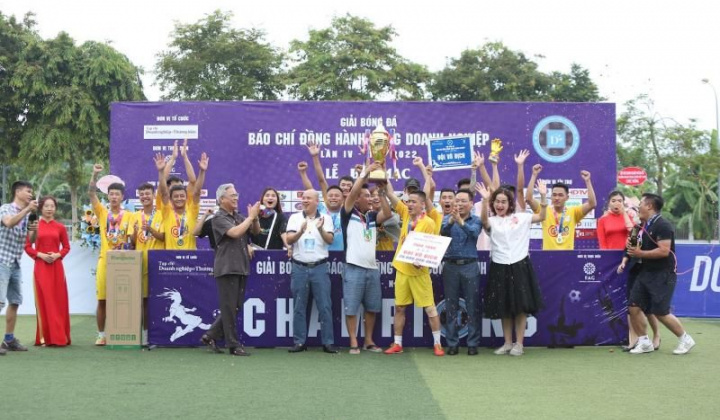 Bế mạc Giải bóng đá “Báo chí đồng hành cùng Doanh nghiệp” lần IV năm 2022