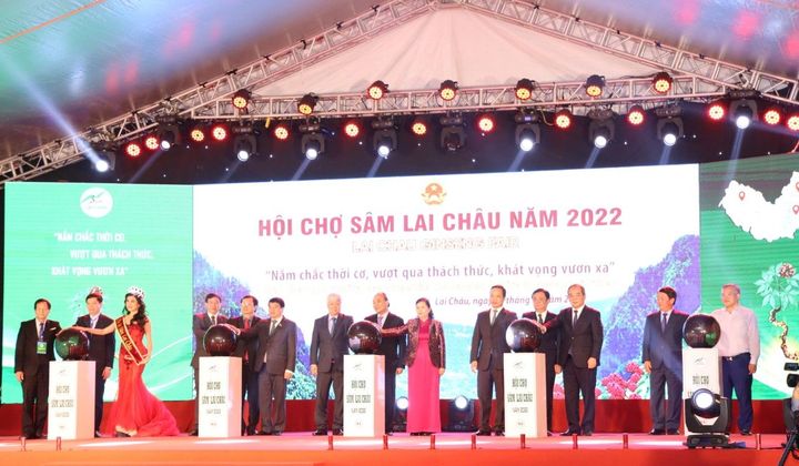 Khai mạc Hội chợ Sâm Lai Châu năm 2022
