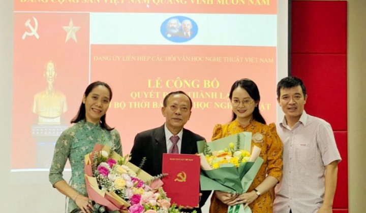Công bố Quyết định thành lập Chi bộ Thời báo Văn học nghệ thuật