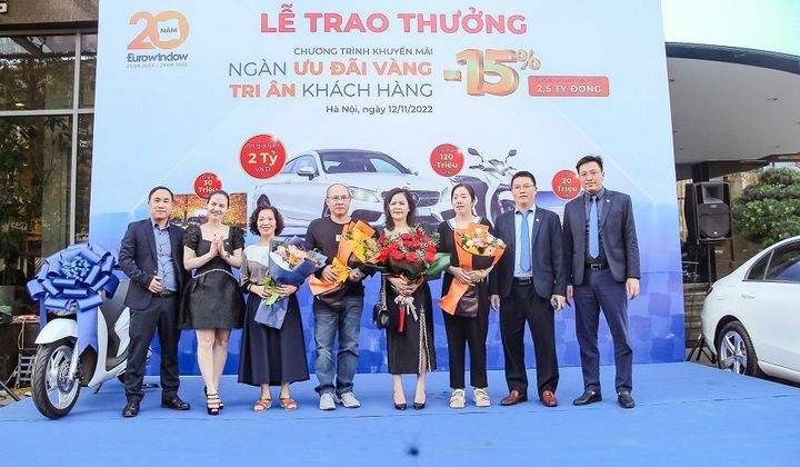 Lộ diện khách hàng Eurowindow may mắn trúng thưởng ô tô Mercedes gần 2 tỷ đồng