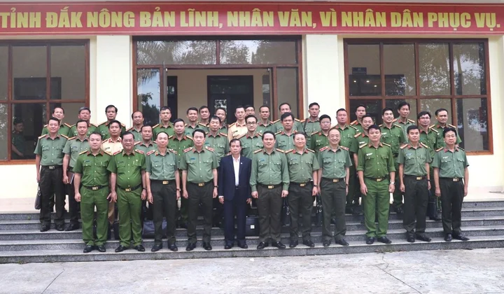 Thứ trưởng Lê Quốc Hùng biểu dương những kết quả nổi bật của Công an Đắk Nông trong năm 2022