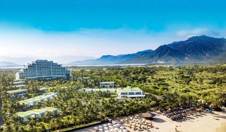 Đón năm mới trọn gói 5 sao tại Cam Ranh Riviera