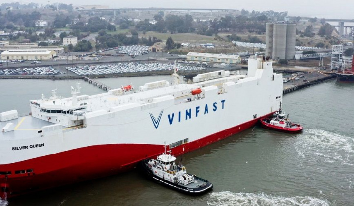 Lô xe đầu tiên cập cảng California – VinFast nhận giấy phép bán hàng tại Mỹ