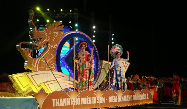 Lễ hội Carnaval mùa đông Hạ Long 2022: Rực rỡ sắc màu kỳ quan