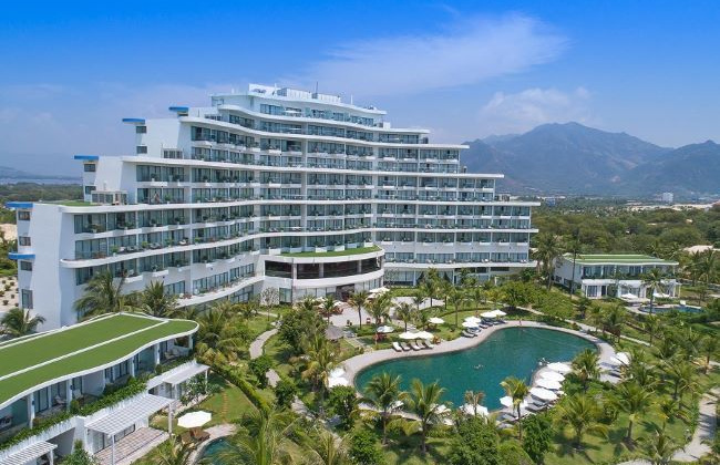 Nghỉ dưỡng đón năm mới trọn gói 5 sao tại Cam Ranh Riviera