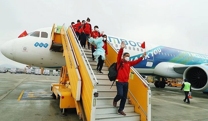 Bamboo Airways đưa Đội tuyển bóng đá nữ Việt Nam về nước