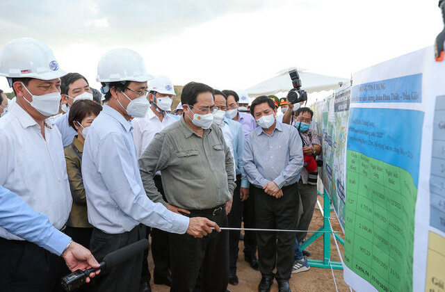 Thủ tướng Phạm Minh Chính: Cả nước chung tay phát triển hạ tầng, đặc biệt là hạ tầng giao thông
