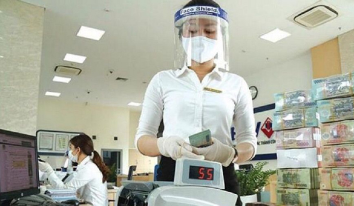 Thu ngân sách tháng đầu năm 2022 giảm dù thu từ dầu thô, xuất nhập khẩu tăng