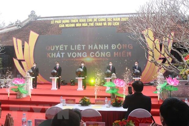 "Tạo đột phá trong xây dựng môi trường văn hóa lành mạnh ở cơ sở"